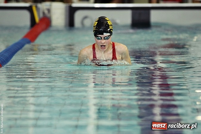 Zdjęcie w galerii na portalu naszraciborz.pl: Pływanie. Zarembik, Bubak i Lesik z brązem w mistrzostwach szkół sportowych wiadomości z regionu
