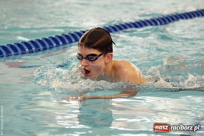 Zdjęcie w galerii na portalu naszraciborz.pl: Pływanie. Zarembik, Bubak i Lesik z brązem w mistrzostwach szkół sportowych wiadomości z regionu