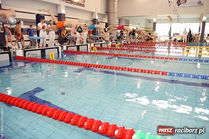 Zdjęcie w galerii na portalu naszraciborz.pl: Pływanie. Zarembik, Bubak i Lesik z brązem w mistrzostwach szkół sportowych wiadomości z regionu