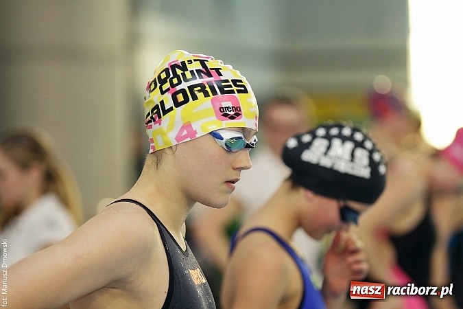 Zdjęcie w galerii na portalu naszraciborz.pl: Pływanie. Zarembik, Bubak i Lesik z brązem w mistrzostwach szkół sportowych wiadomości z regionu