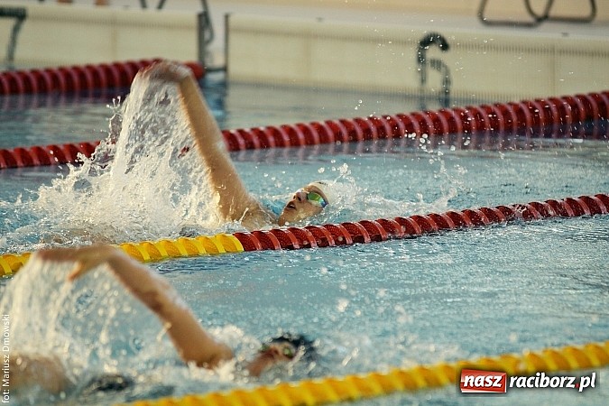 Zdjęcie w galerii na portalu naszraciborz.pl: Pływanie. Zarembik, Bubak i Lesik z brązem w mistrzostwach szkół sportowych wiadomości z regionu