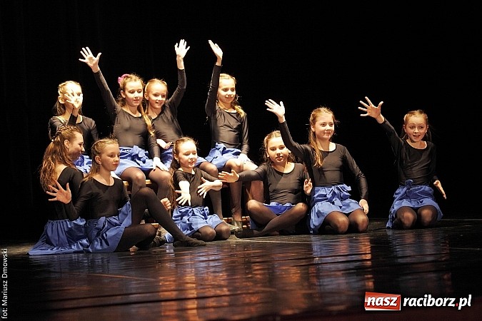 Zdjęcie w galerii na portalu naszraciborz.pl: Skaza wystawiła w RCK Moją ławeczkę wiadomości z regionu