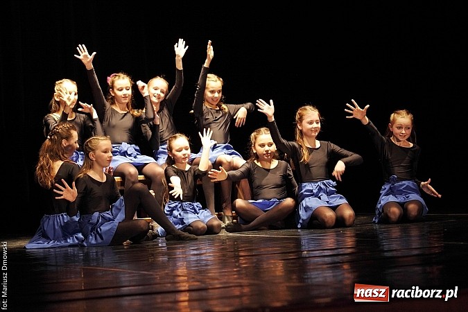 Zdjęcie w galerii na portalu naszraciborz.pl: Skaza wystawiła w RCK Moją ławeczkę wiadomości z regionu