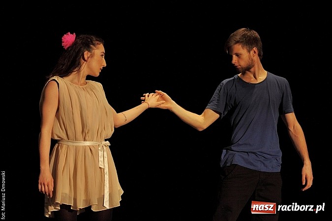 Zdjęcie w galerii na portalu naszraciborz.pl: Skaza wystawiła w RCK Moją ławeczkę wiadomości z regionu