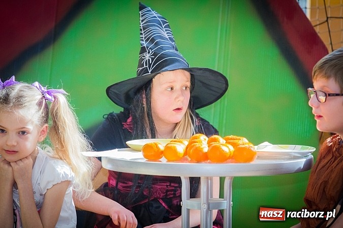 Zdjęcie w galerii na portalu naszraciborz.pl: Kolorowe Dni Otwarte w SP 13 wiadomości z regionu