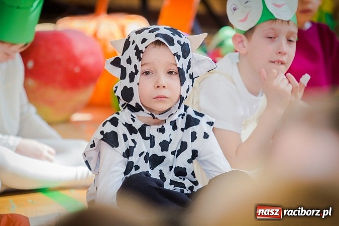 Zdjęcie w galerii na portalu naszraciborz.pl: Kolorowe Dni Otwarte w SP 13 wiadomości z regionu