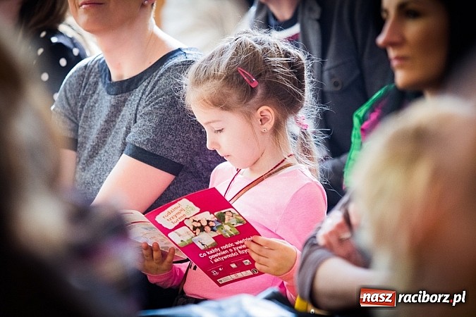 Zdjęcie w galerii na portalu naszraciborz.pl: Kolorowe Dni Otwarte w SP 13 wiadomości z regionu