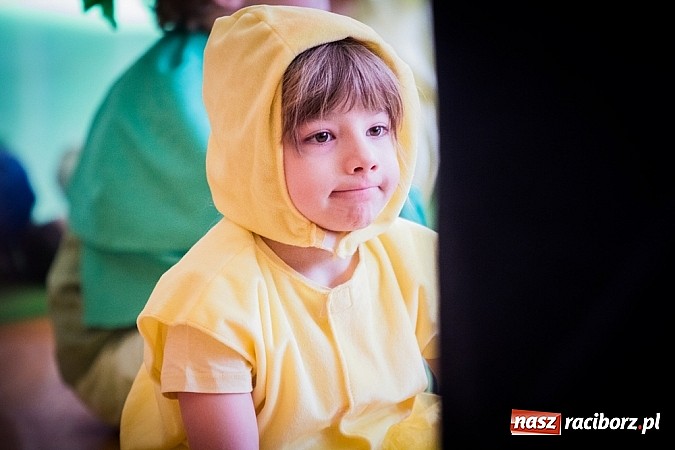 Zdjęcie w galerii na portalu naszraciborz.pl: Kolorowe Dni Otwarte w SP 13 wiadomości z regionu