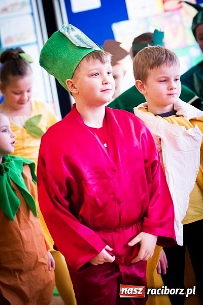 Zdjęcie w galerii na portalu naszraciborz.pl: Kolorowe Dni Otwarte w SP 13 wiadomości z regionu