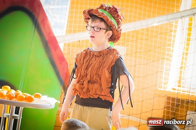 Zdjęcie w galerii na portalu naszraciborz.pl: Kolorowe Dni Otwarte w SP 13 wiadomości z regionu