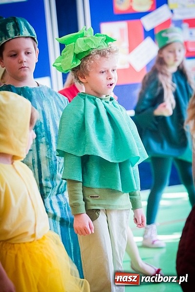 Zdjęcie w galerii na portalu naszraciborz.pl: Kolorowe Dni Otwarte w SP 13 wiadomości z regionu