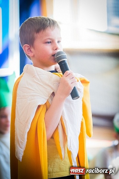 Zdjęcie w galerii na portalu naszraciborz.pl: Kolorowe Dni Otwarte w SP 13 wiadomości z regionu