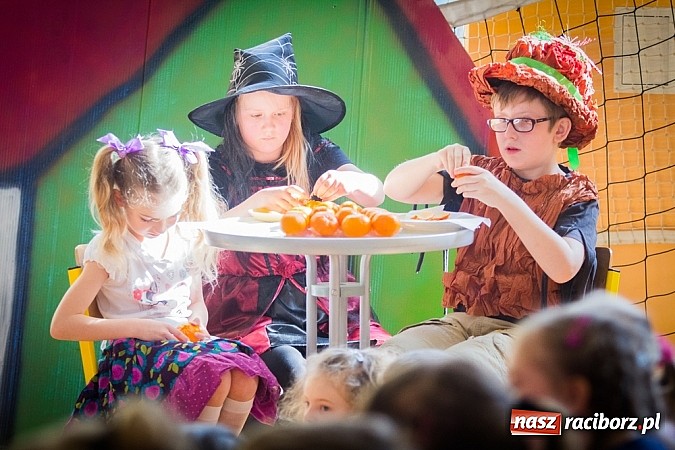 Zdjęcie w galerii na portalu naszraciborz.pl: Kolorowe Dni Otwarte w SP 13 wiadomości z regionu