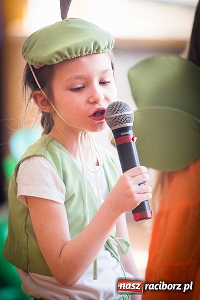 Zdjęcie w galerii na portalu naszraciborz.pl: Kolorowe Dni Otwarte w SP 13 wiadomości z regionu