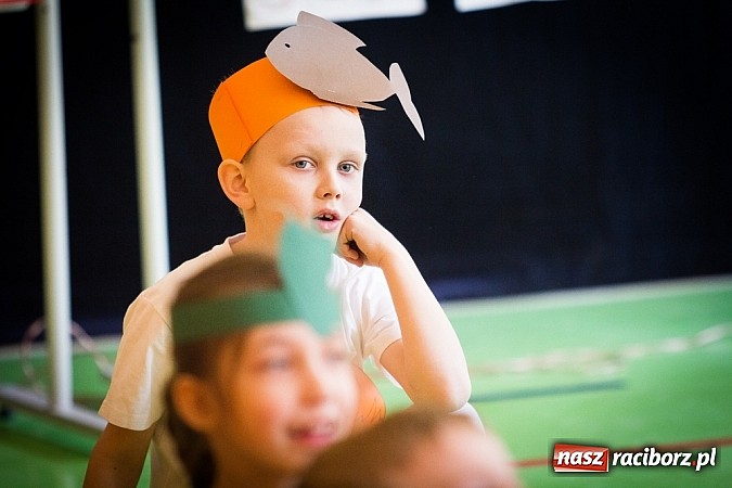 Zdjęcie w galerii na portalu naszraciborz.pl: Kolorowe Dni Otwarte w SP 13 wiadomości z regionu