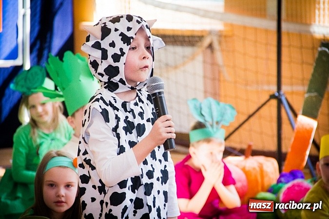 Zdjęcie w galerii na portalu naszraciborz.pl: Kolorowe Dni Otwarte w SP 13 wiadomości z regionu