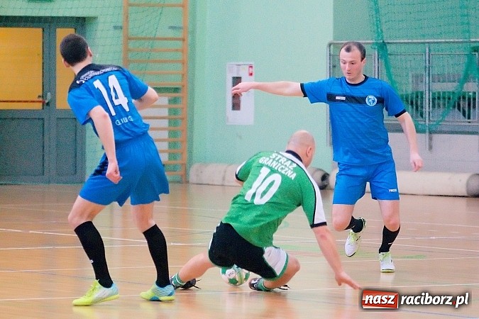 Zdjęcie w galerii na portalu naszraciborz.pl: Halowe zmagania w Arenie Rafako. Puchar Racibora pojechał do Pyskowic. Zespoły z Raciborza poza podium wiadomości z regionu
