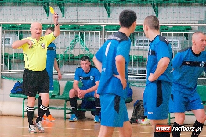 Zdjęcie w galerii na portalu naszraciborz.pl: Halowe zmagania w Arenie Rafako. Puchar Racibora pojechał do Pyskowic. Zespoły z Raciborza poza podium wiadomości z regionu