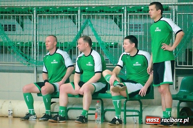 Zdjęcie w galerii na portalu naszraciborz.pl: Halowe zmagania w Arenie Rafako. Puchar Racibora pojechał do Pyskowic. Zespoły z Raciborza poza podium wiadomości z regionu