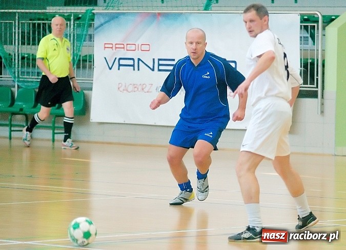 Zdjęcie w galerii na portalu naszraciborz.pl: Halowe zmagania w Arenie Rafako. Puchar Racibora pojechał do Pyskowic. Zespoły z Raciborza poza podium wiadomości z regionu