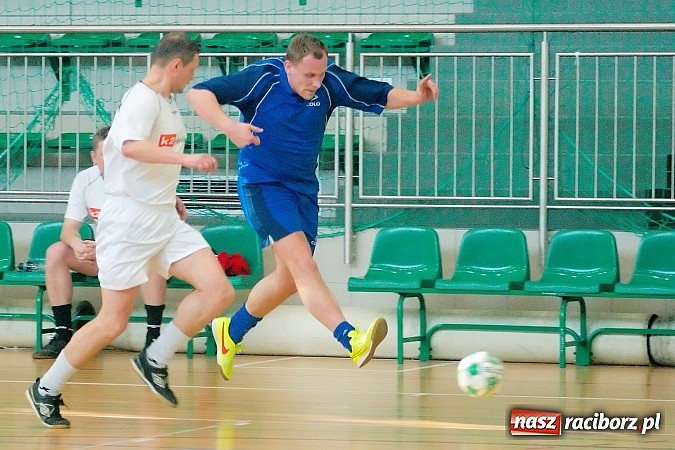 Zdjęcie w galerii na portalu naszraciborz.pl: Halowe zmagania w Arenie Rafako. Puchar Racibora pojechał do Pyskowic. Zespoły z Raciborza poza podium wiadomości z regionu