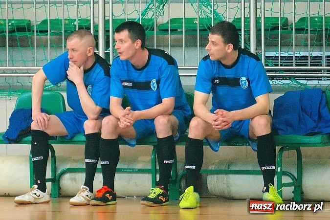 Zdjęcie w galerii na portalu naszraciborz.pl: Halowe zmagania w Arenie Rafako. Puchar Racibora pojechał do Pyskowic. Zespoły z Raciborza poza podium wiadomości z regionu