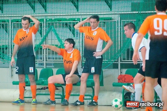 Zdjęcie w galerii na portalu naszraciborz.pl: Halowe zmagania w Arenie Rafako. Puchar Racibora pojechał do Pyskowic. Zespoły z Raciborza poza podium wiadomości z regionu