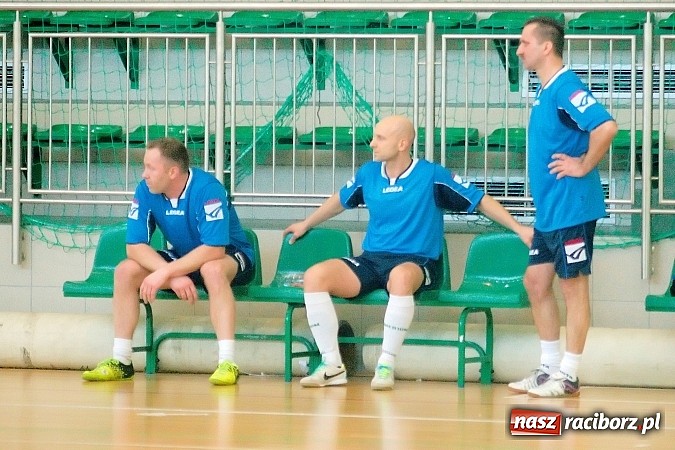 Zdjęcie w galerii na portalu naszraciborz.pl: Halowe zmagania w Arenie Rafako. Puchar Racibora pojechał do Pyskowic. Zespoły z Raciborza poza podium wiadomości z regionu