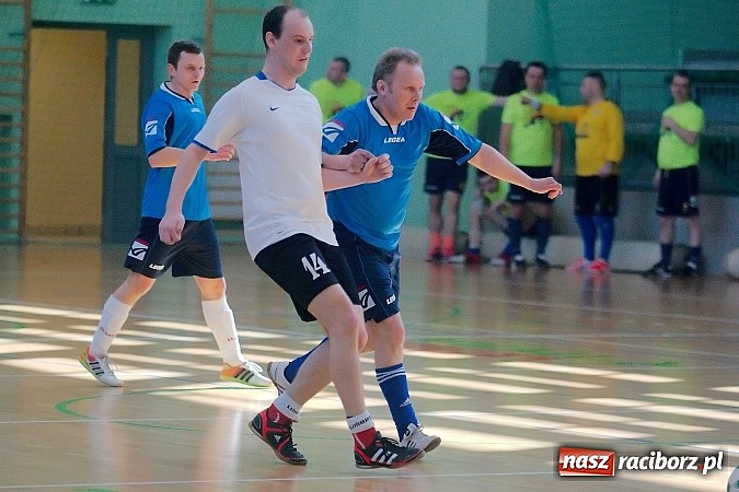 Zdjęcie w galerii na portalu naszraciborz.pl: Halowe zmagania w Arenie Rafako. Puchar Racibora pojechał do Pyskowic. Zespoły z Raciborza poza podium wiadomości z regionu