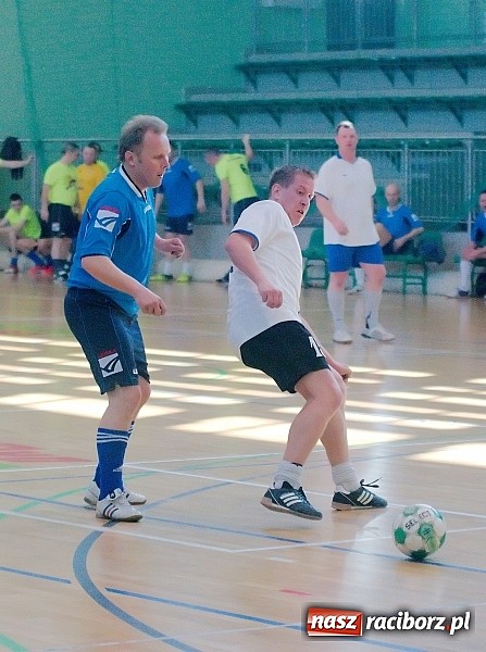 Zdjęcie w galerii na portalu naszraciborz.pl: Halowe zmagania w Arenie Rafako. Puchar Racibora pojechał do Pyskowic. Zespoły z Raciborza poza podium wiadomości z regionu