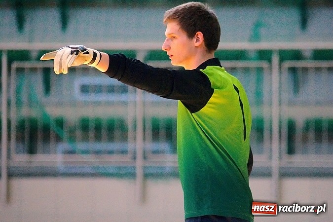 Zdjęcie w galerii na portalu naszraciborz.pl: Halowe zmagania w Arenie Rafako. Puchar Racibora pojechał do Pyskowic. Zespoły z Raciborza poza podium wiadomości z regionu