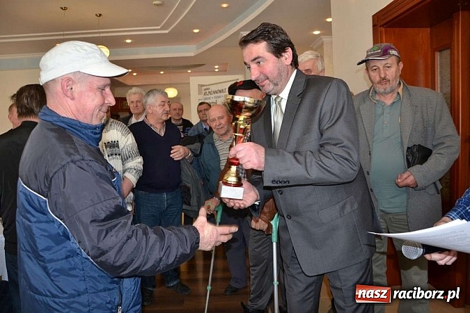 Zdjęcie w galerii na portalu naszraciborz.pl: Turniej Skata o Puchar Wójta Gminy Krzyżanowice wiadomości z regionu