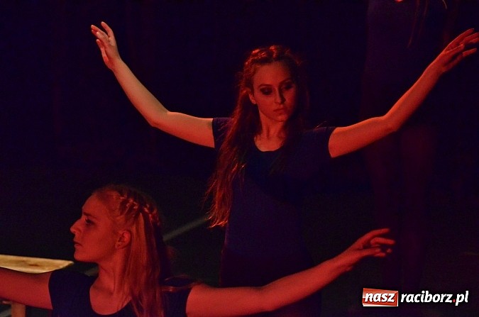 Zdjęcie w galerii na portalu naszraciborz.pl: Wszystko o Mojej ławeczce Skazy. Foto, wideo i mp3  wiadomości z regionu