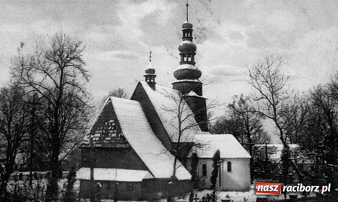 Zdjęcie w galerii na portalu naszraciborz.pl: Przeniesienie drewnianego kościoła z Ostroga do Zawady Książęcej wiadomości z regionu