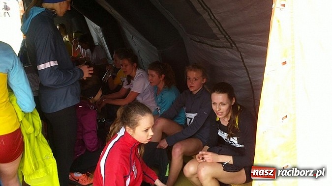 Zdjęcie w galerii na portalu naszraciborz.pl: Biegi przełajowe. Złota Ania wiadomości z regionu