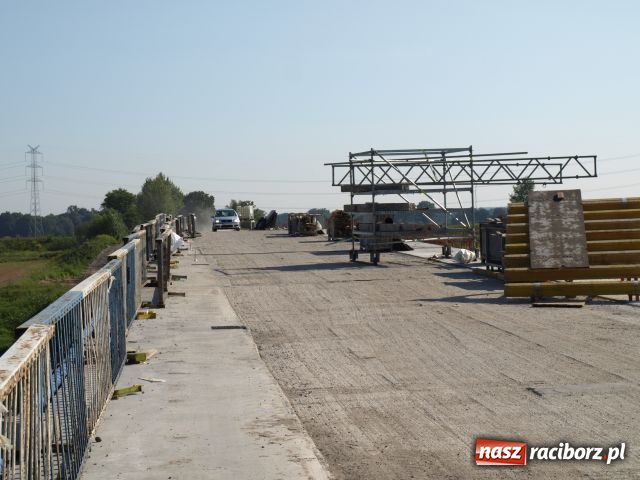 Zdjęcie w galerii na portalu naszraciborz.pl: Kto wie, ten jedzie NA SKRÓTY wiadomości z regionu