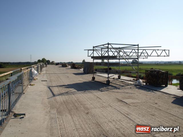 Zdjęcie w galerii na portalu naszraciborz.pl: Kto wie, ten jedzie NA SKRÓTY wiadomości z regionu