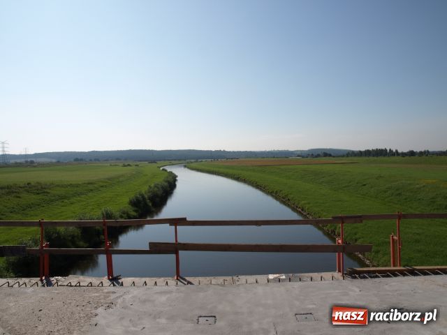 Zdjęcie w galerii na portalu naszraciborz.pl: Kto wie, ten jedzie NA SKRÓTY wiadomości z regionu