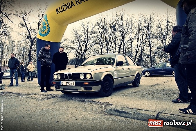 Zdjęcie w galerii na portalu naszraciborz.pl: Rajdowa niedziela w Kuźni Raciborskiej  wiadomości z regionu