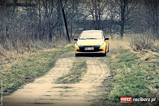 Zdjęcie w galerii na portalu naszraciborz.pl: Rajdowa niedziela w Kuźni Raciborskiej  wiadomości z regionu