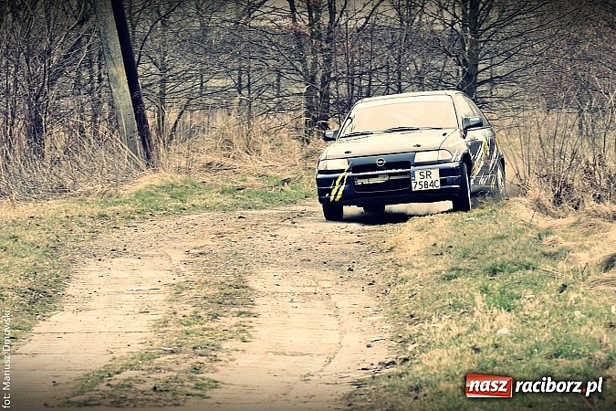 Zdjęcie w galerii na portalu naszraciborz.pl: Rajdowa niedziela w Kuźni Raciborskiej  wiadomości z regionu