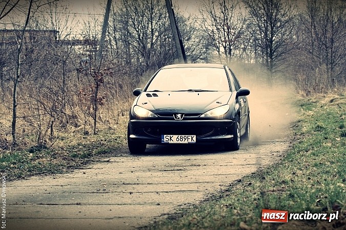 Zdjęcie w galerii na portalu naszraciborz.pl: Rajdowa niedziela w Kuźni Raciborskiej  wiadomości z regionu