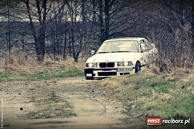 Zdjęcie w galerii na portalu naszraciborz.pl: Rajdowa niedziela w Kuźni Raciborskiej  wiadomości z regionu