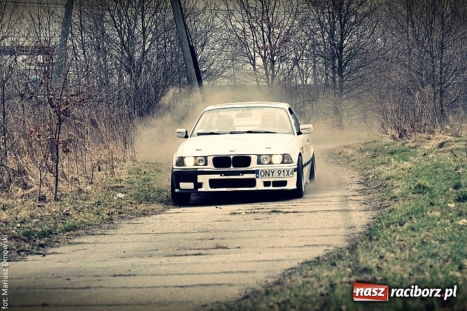 Zdjęcie w galerii na portalu naszraciborz.pl: Rajdowa niedziela w Kuźni Raciborskiej  wiadomości z regionu