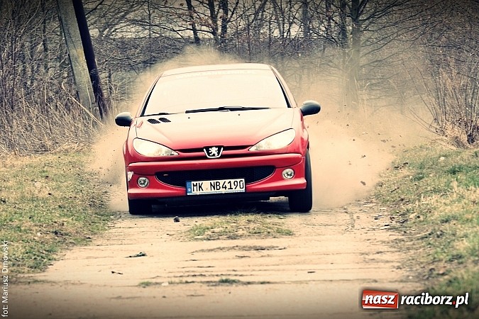 Zdjęcie w galerii na portalu naszraciborz.pl: Rajdowa niedziela w Kuźni Raciborskiej  wiadomości z regionu