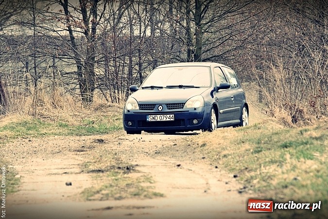 Zdjęcie w galerii na portalu naszraciborz.pl: Rajdowa niedziela w Kuźni Raciborskiej  wiadomości z regionu