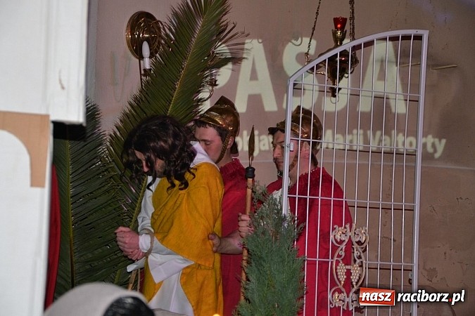 Zdjęcie w galerii na portalu naszraciborz.pl: Pasja według Marii Valtorty w Krzyżanowicach wiadomości z regionu