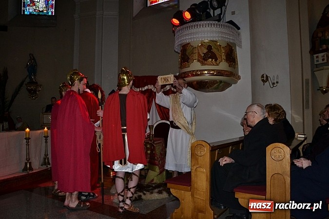 Zdjęcie w galerii na portalu naszraciborz.pl: Pasja według Marii Valtorty w Krzyżanowicach wiadomości z regionu