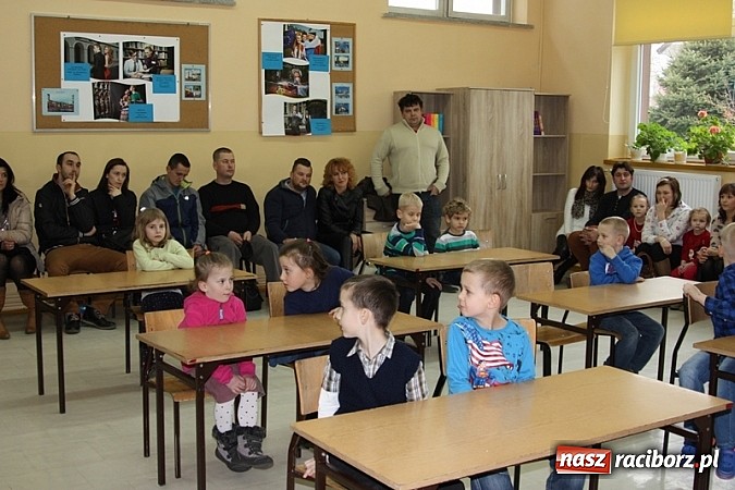 Zdjęcie w galerii na portalu naszraciborz.pl: Katolicka niepubliczna szkoła w Sudole miała dzień otwarty wiadomości z regionu