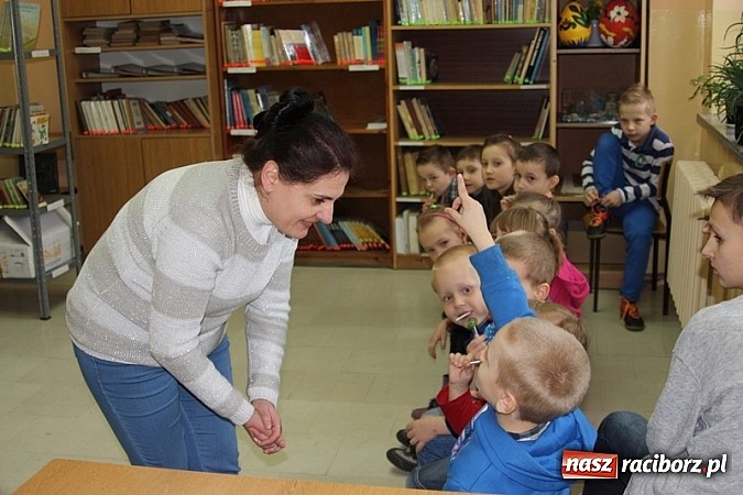 Zdjęcie w galerii na portalu naszraciborz.pl: Katolicka niepubliczna szkoła w Sudole miała dzień otwarty wiadomości z regionu